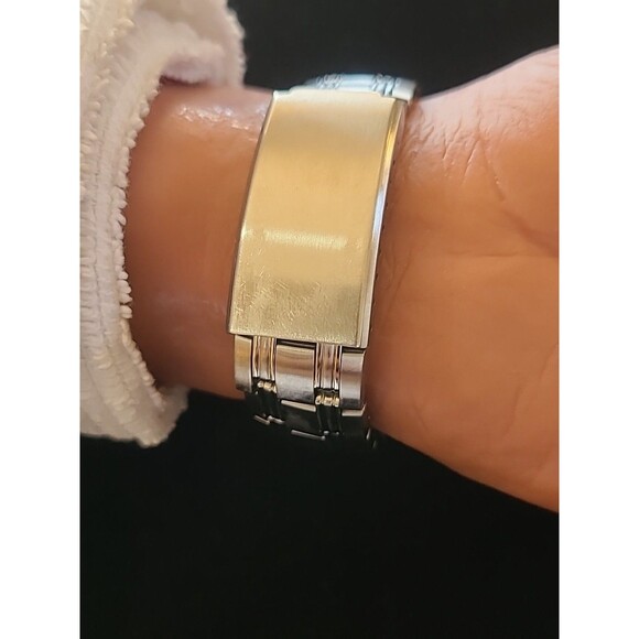 VTG Peugeot Digital Quartz Watch Rotating Bezel Silver Tone Clasp Band Need Bat - Picture 7 of 8